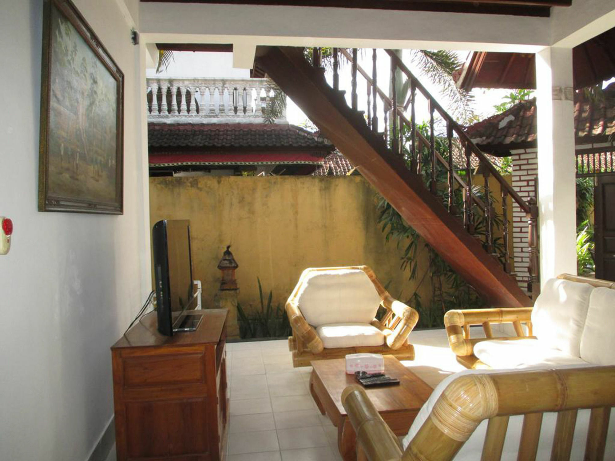 Yuli Bungalows Кута Екстериор снимка