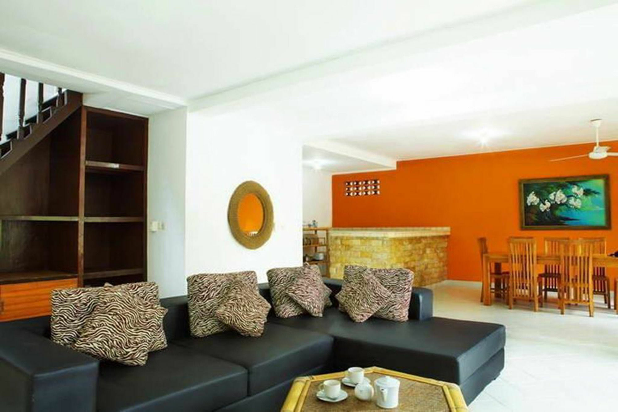 Yuli Bungalows Кута Екстериор снимка